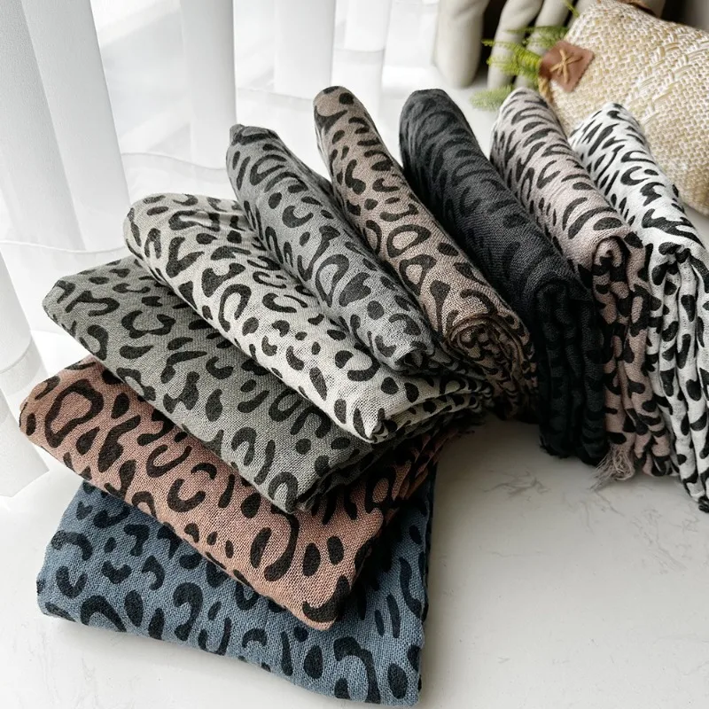 

Корейская стильная шерстяная женская накидка с леопардовым принтом, мягкая теплая шаль, женский осенне-зимний шерстяной шикарный шарф, женский термоглушитель