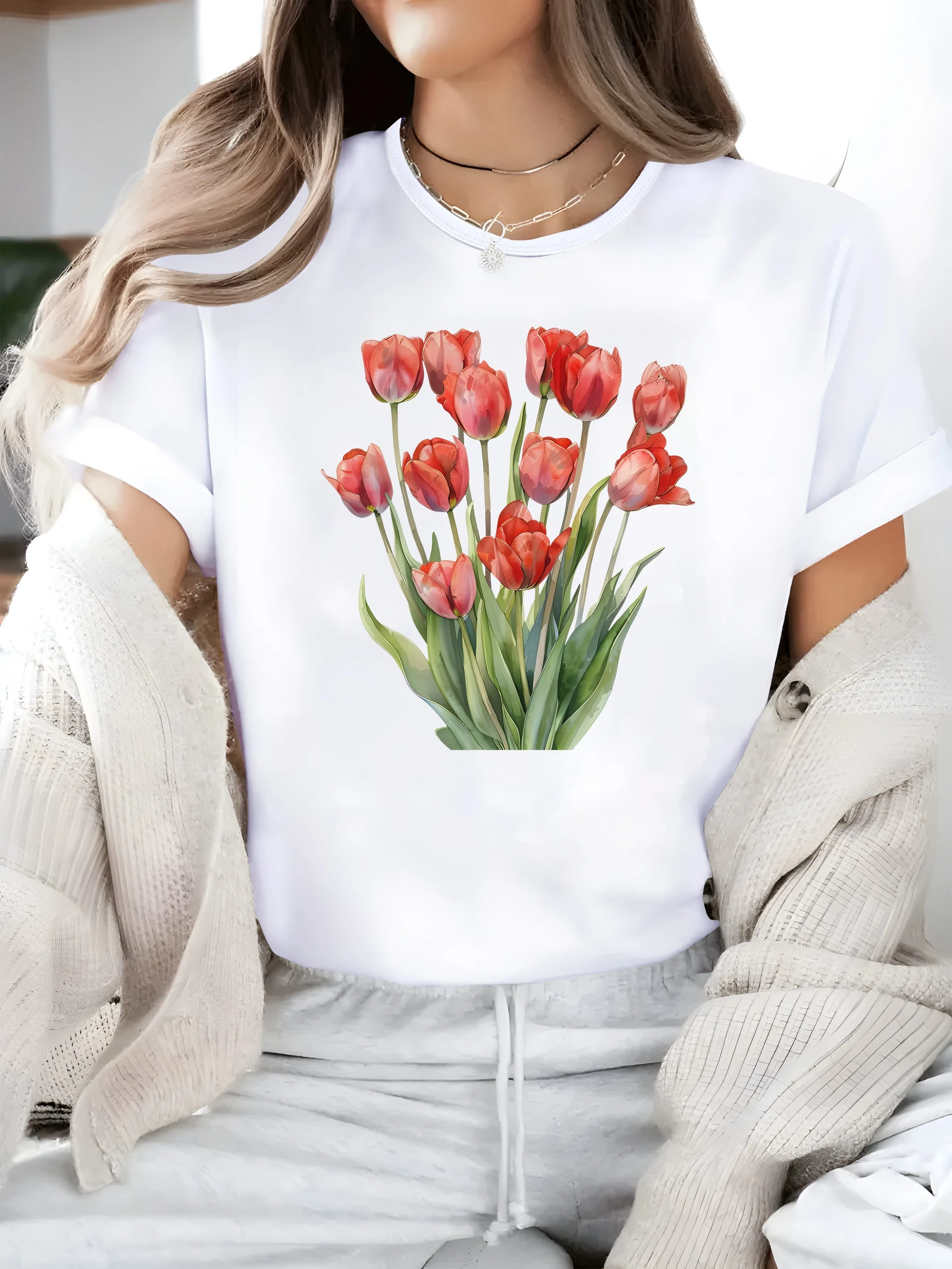 Women's Dutch Watercolor Tulip Print Milk Silky Fabric Fit Short Sleeve Crewneck with Amsterdam Tulip Fields Design All-Season