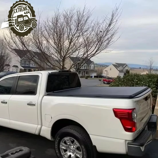 4x4 Pickup Truck Manual Waterproof Soft Folding Locking Tonneau Cover for Nissan Navara NP300 D22/D40 Retractable Roll-up