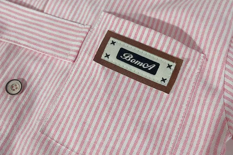 طقم ملابس بوتيك للأطفال الأولاد 2026 قمصان صيفية جديدة مخططة عمودية بأكمام قصيرة ملابس علوية وسراويل قصيرة قطعتين ملابس أطفال