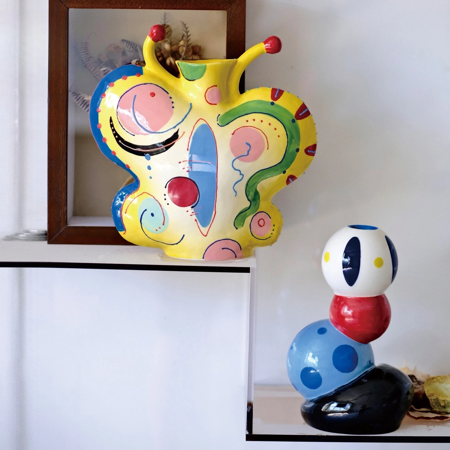 Modern multi-color butterfly style hand-painted ceramic vase transparent glaze high temperature firing unique design
