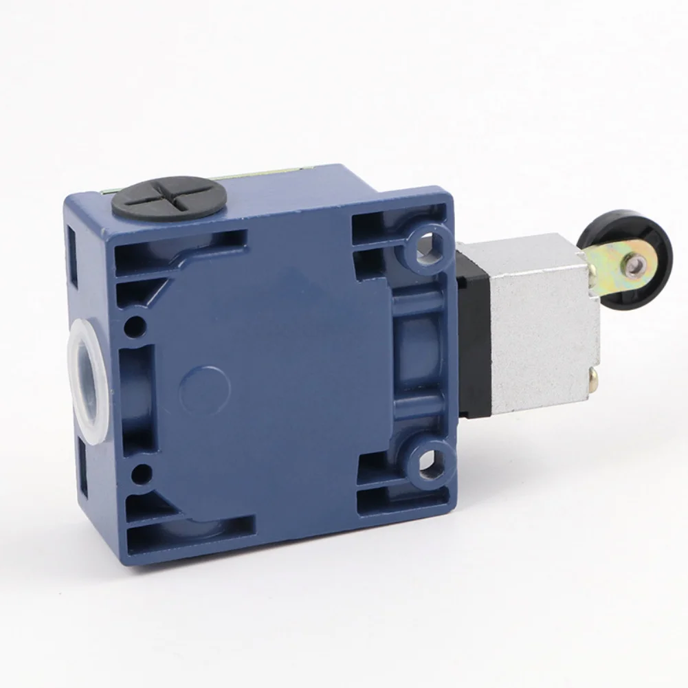 M115 Travel Switch IP66 Rated 240V 3A with Sealed Protection and High Conductivity Silver Alloy Contacts for Automation