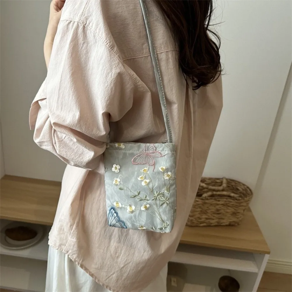 Bolso de Hombro Estilo Chino Vintage Elegante con Estampados de Mariposas Bordados Aleatorios, Bolso Cuadrado Pequeño de Poliéster, Mini Bolso Chic para Citas
