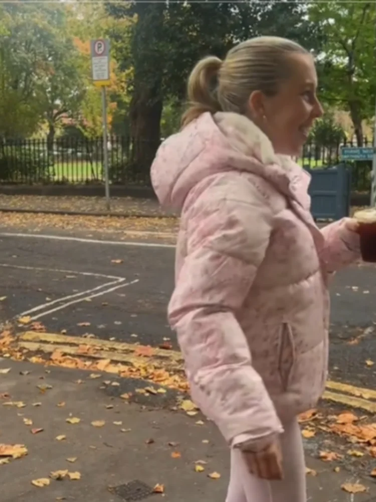 سترة نسائية قطنية مطبوعة باللون الوردي مع قبعة وسحاب وجيوب من الصوف الداخلي سترات نسائية شتوية أنيقة ملابس خارجية دافئة للسيدات