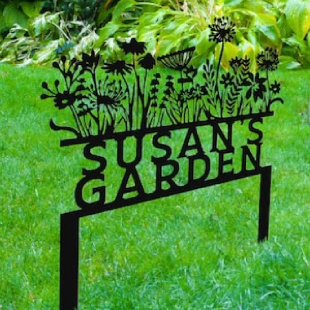 Exquisite Custom Metal Garden Decor Sign for Flowers Beds As Personalized Yard Art with Stakes Gift for Grandmother Outdoor