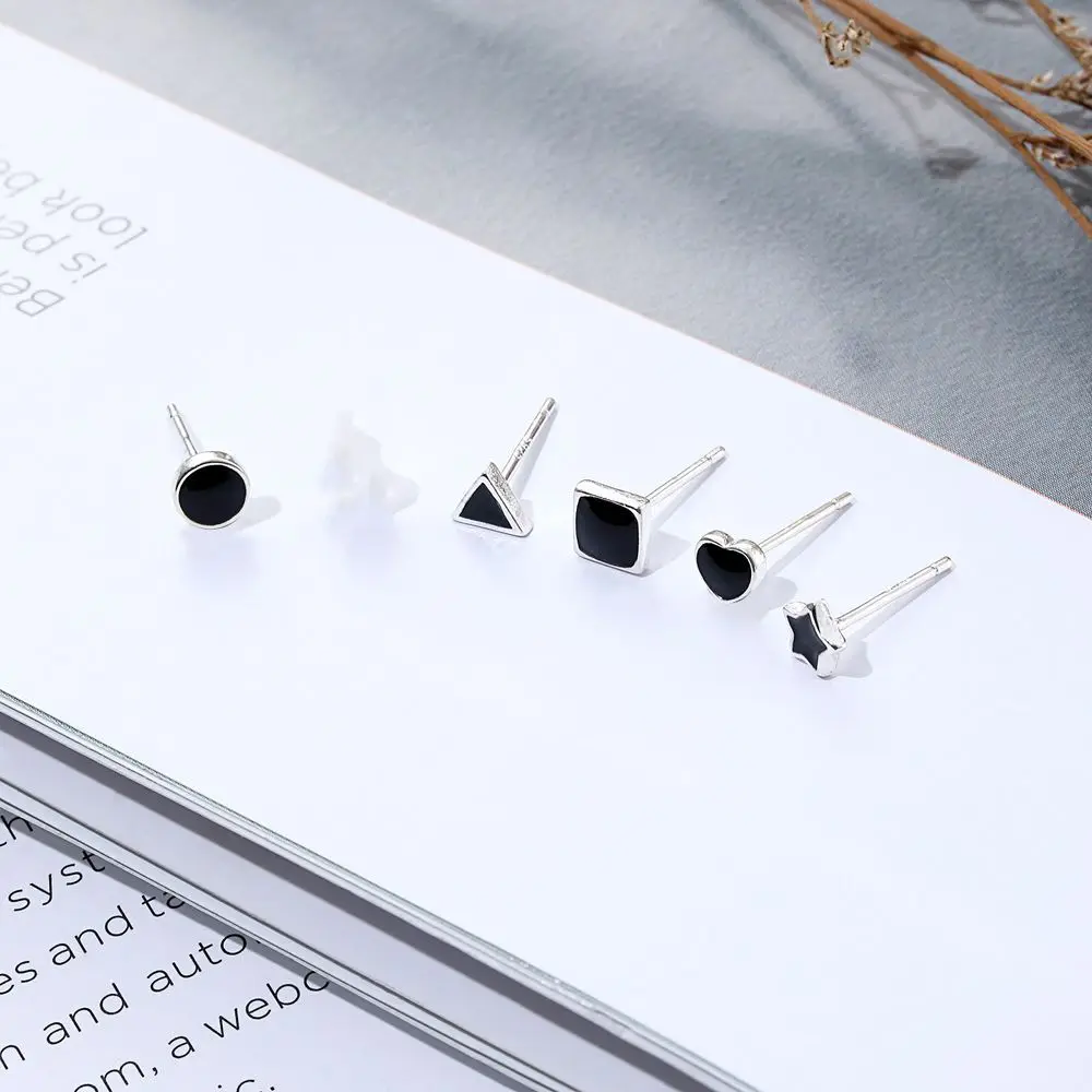 Simple Personality Geometric Black Handsome Star Fashion Jewelry Dripping Oil Female Heart Earrings Korean Style Ear Stud