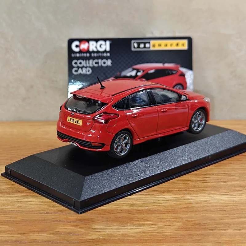 1:43 Scale Ford Foucs RS Alloy Car Model Collection Ornaments