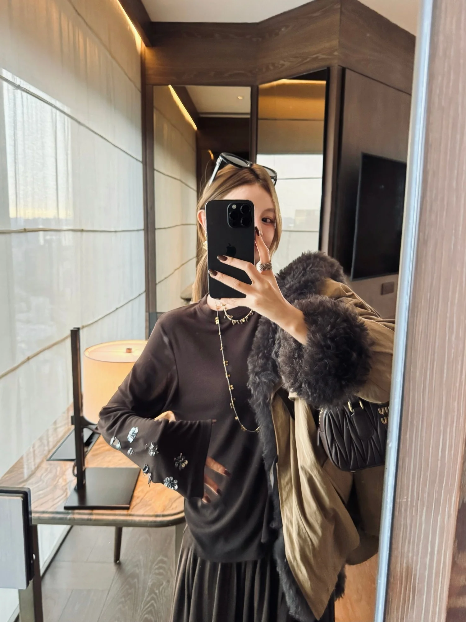 

Вязаная футболка ручной работы из бисера и вискозы с длинным рукавом, удобная свободная повседневная модель с круглым вырезом для женщин от Qian Meixi