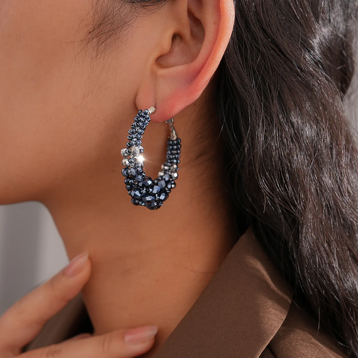 

High Quality Dark Blue Glass Beads Hoop Earrings for Women Vintage Large Round Ear Buckles Vibrant Banquet Accessories Gifts