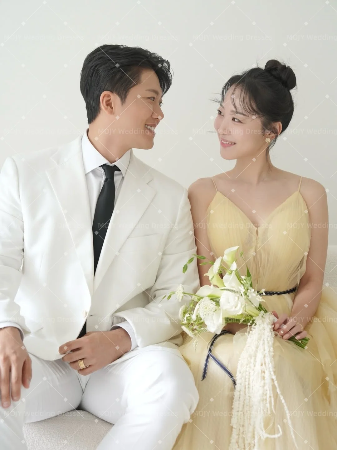 Mojy 2026 Yellow V-Neck Korea Evening Dresses Photos Shoot Tulle Evening Dresses Wedding Shoot Dress Long Corset Custom Made