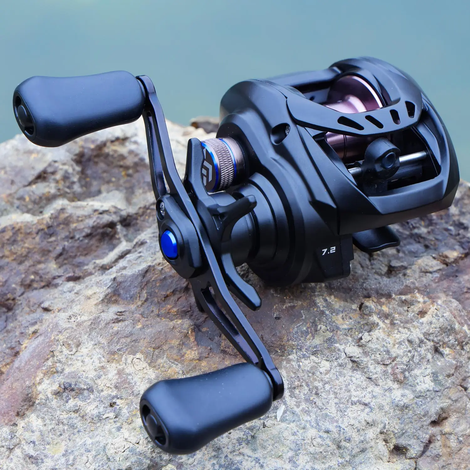 Sougayilang SSX-DC Baitcasting-Rolle, Übersetzungsverhältnis 7,2:1, 4+1BB, Anti-Rückstoß-Getriebe aus Aluminiumlegierung, elektronisches Bremssystem, max. 10 kg – Detail 10