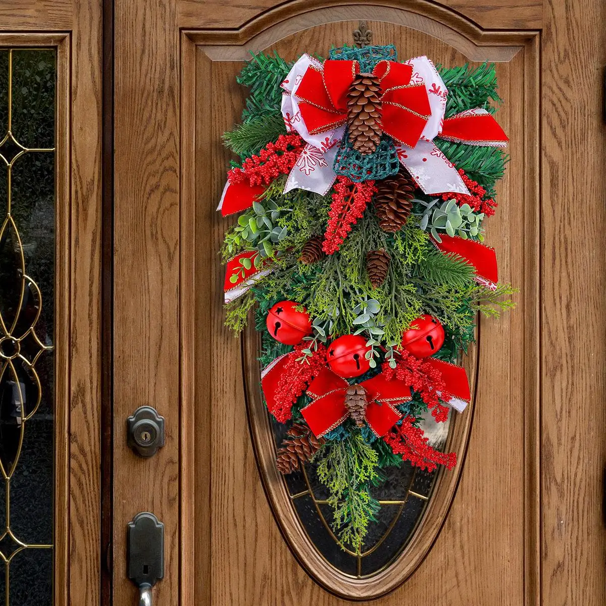 

New Christmas Decorative Bell Wreath Door Hanging Hanging Pinecone Vine Wall Hanging Christmas Tree Decoration Knot