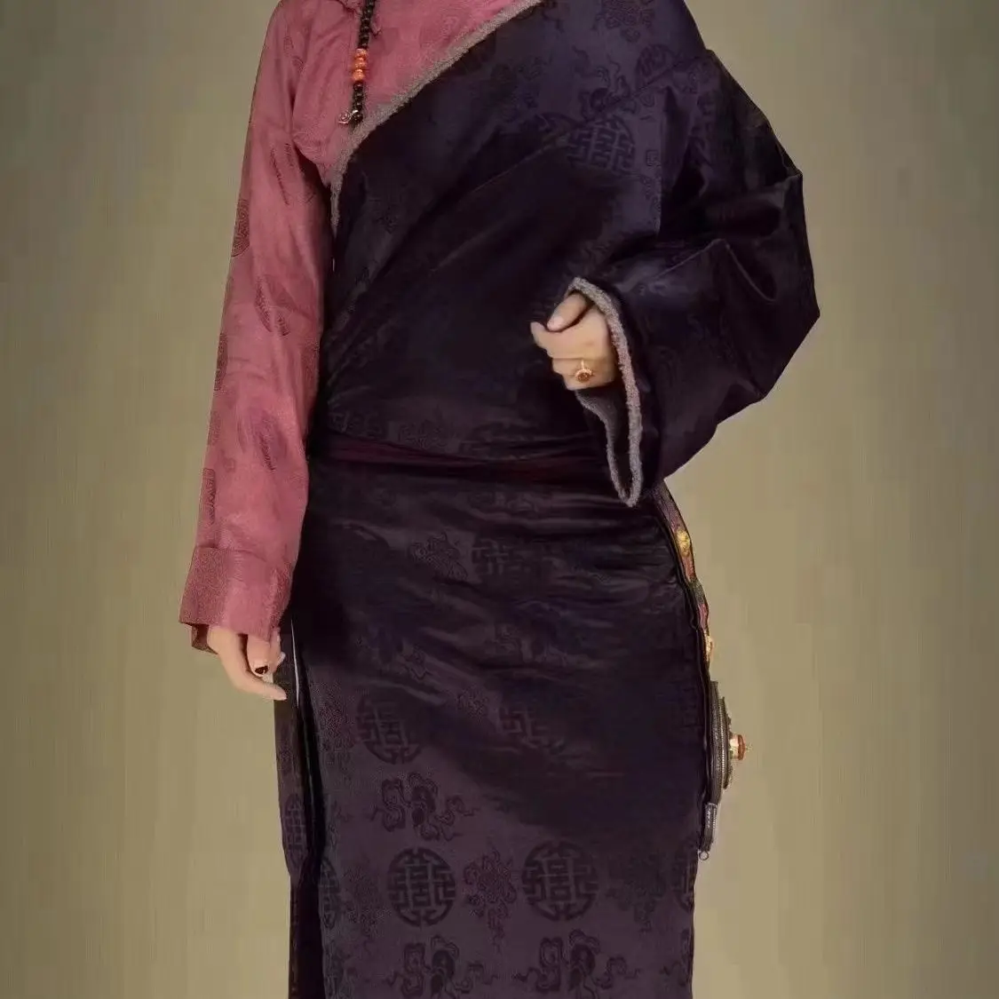 

Autumn and Winter New Tibetan Clothing Women's Thickened Fleece-Lined Robe Lhasa Temperament Costumes