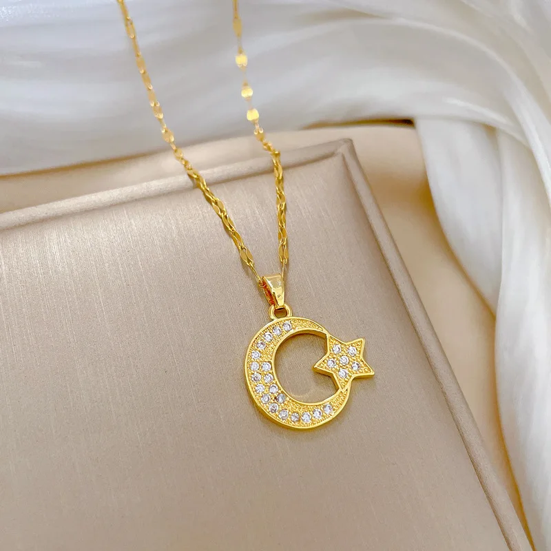 Stainless Steel Fashion Gold Color Moon Star Pendant Necklace Crescent Clavicle Chain Choker Necklace For Women Jewelry 2023 New