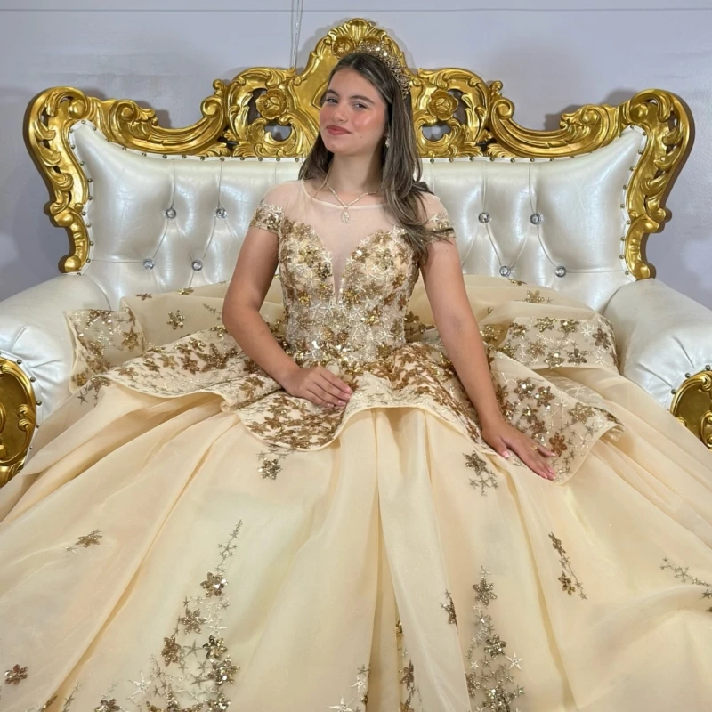 فساتين Quinceanera الكاكي قبالة الكتف الترتر زين الدانتيل الديكور كريستال تول حفلة عيد ميلاد الحلو 16 فستان Vestidos 15