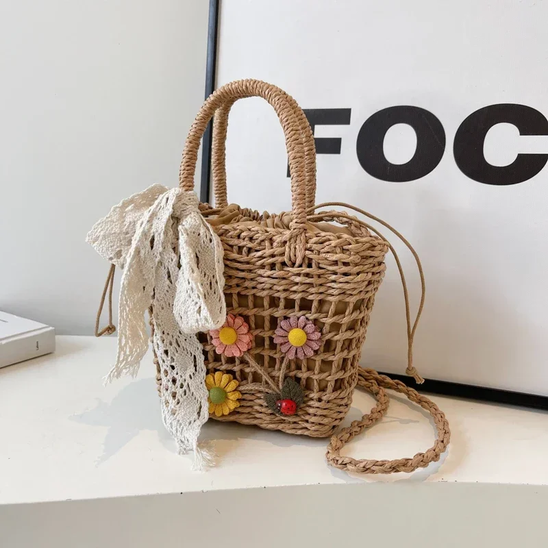 Summer Beach Handmade Grass Weaving Sticker Hollow Handheld Bag 2025 Hot Selling Commuting High-quality Women's Crossbody Bag