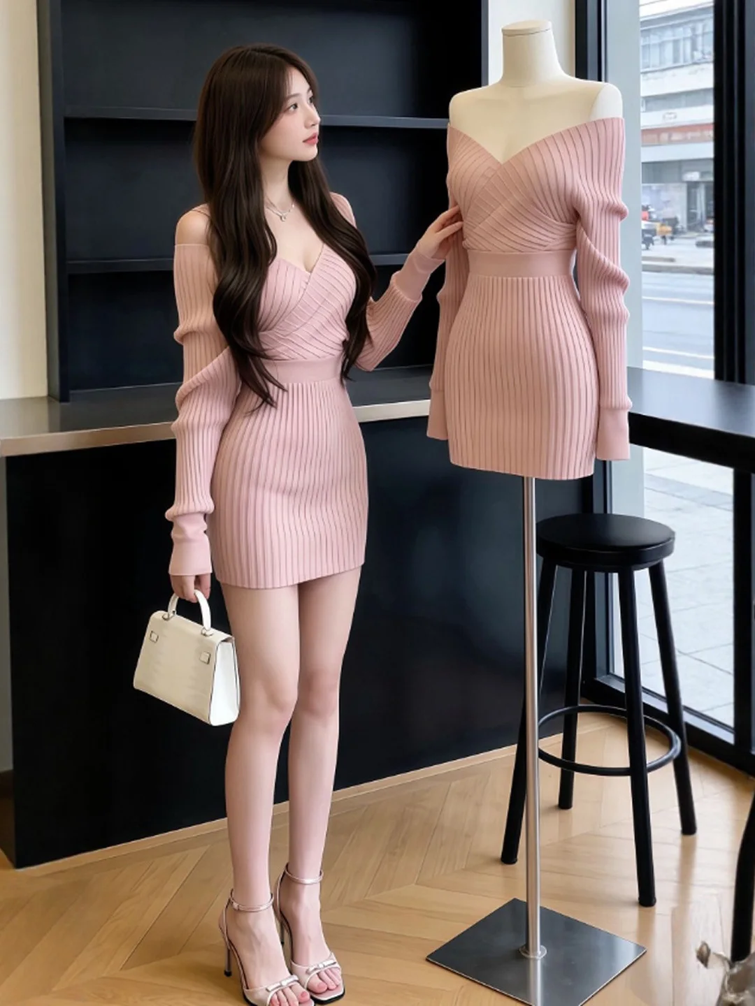 

Сексуальное трикотажное платье-мини с V-образным вырезом и высокой талией из хлопка для женщин, подходит для различных случаев.