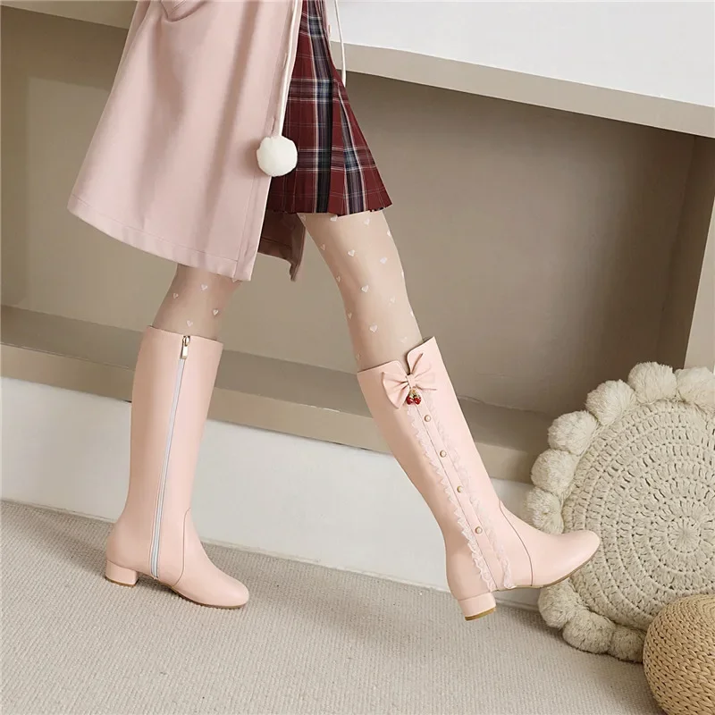 

YQBTDL 2025/Лолита, японские кавайные розовые сапоги с бантом, милые туфли с бусинами, кружевная обувь, зимние резиновые ботинки на низком каблуке с боковой молнией, резиновые сапоги до середины икры
