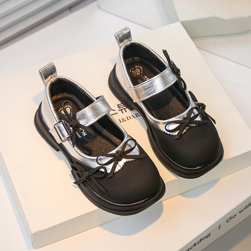 ニューキッズメリージェーンシューズカジュアル多用途ガールズファッションプリンセスレザーシューズちょう結び甘い子供用フラットノンスリップシューズ