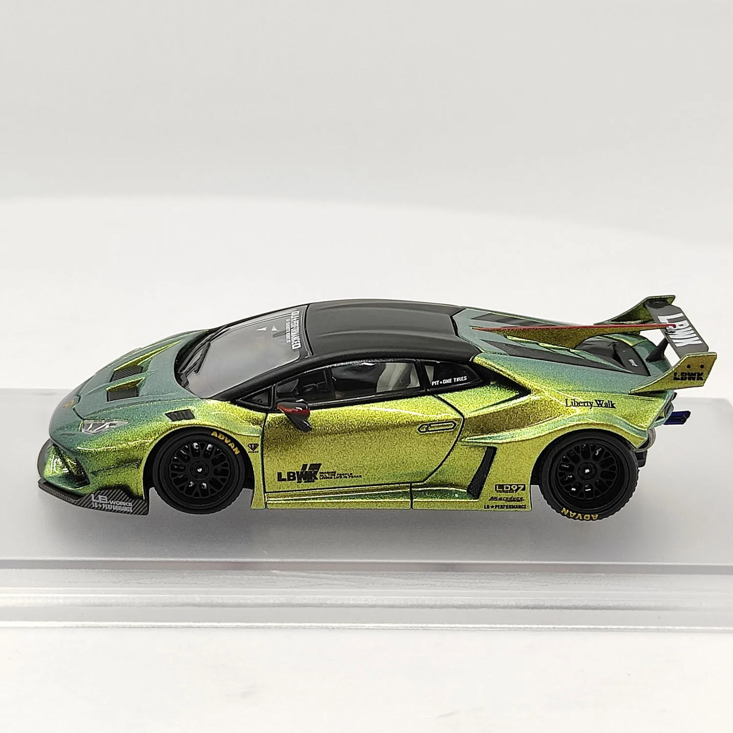 دييكاست الملك نموذج 1:64 مقياس هوراكان GT لامبورغيني الحرباء سبيكة سيارة نموذج تحصيل لعبة هدية تذكارية عرض حلية #2