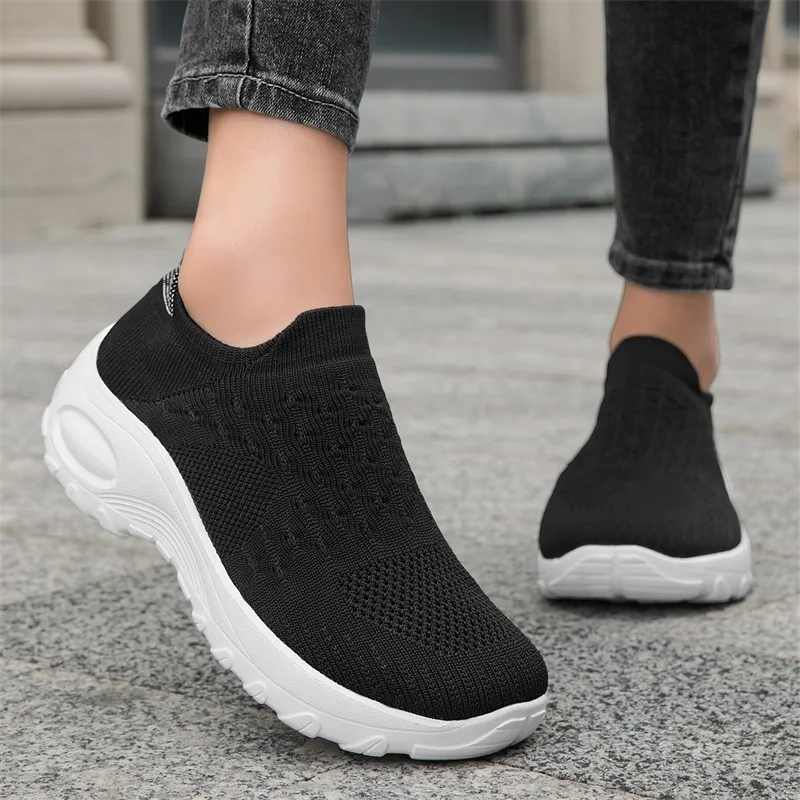2026 Wide Men's Slip-On Walking Shoes Lightweight Breathable Outdoor Casual Sports Running Shoes Sneakers For Swollen Feet