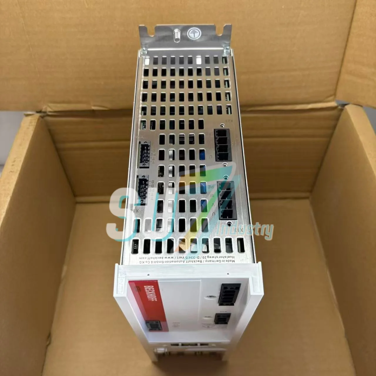 Neuer originaler Servoantrieb AX5203-0000-0200
