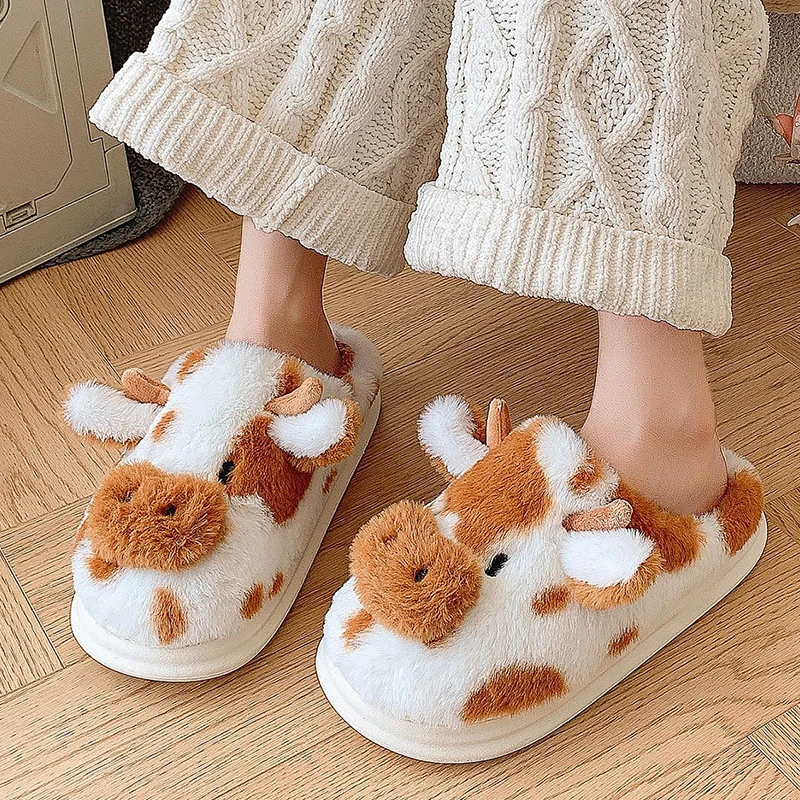 Women\'s Winter Warm Cartoon Cow Slippers Closed Toe Non Slip Furry House Shoes Women Indoor Bedroom Thick Sole Plush Slippers