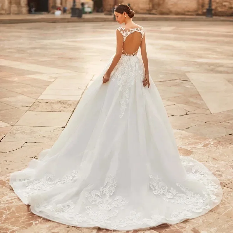 Customized Elegant Sweetheart Appliques Wedding Dresses Backless Cut-out Bride Gown Ball Gown Vestidos De Novia