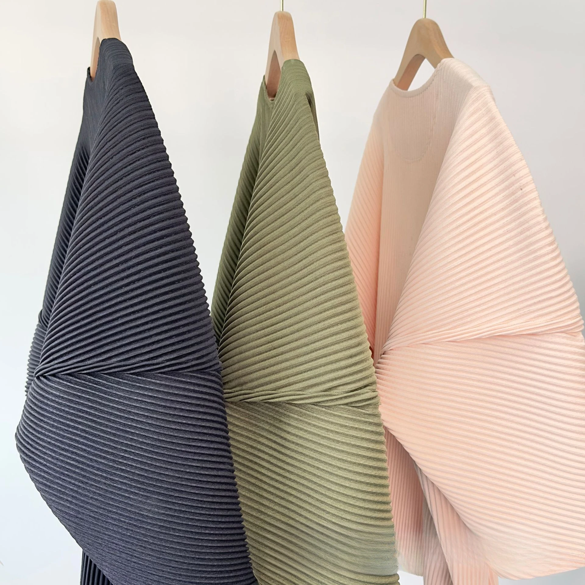 Miyake Pleated Tide Sweater 2025 Spring and Fall Japanese Men and Women with The Same Casual Loose T-shirt Pleated Tops