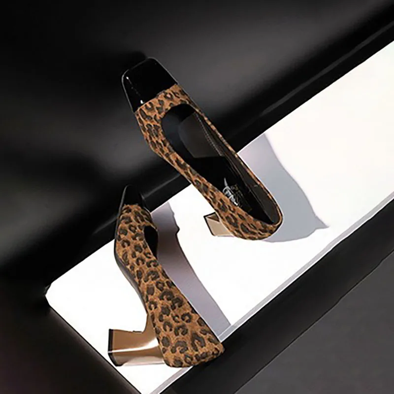 TRAF, zapatos de tacón con pezuña de terciopelo con estampado de leopardo, sandalias de tacón cuadrado con punta redonda para mujer, zapatos elegantes y elegantes con cabeza cerrada para oficina para mujer