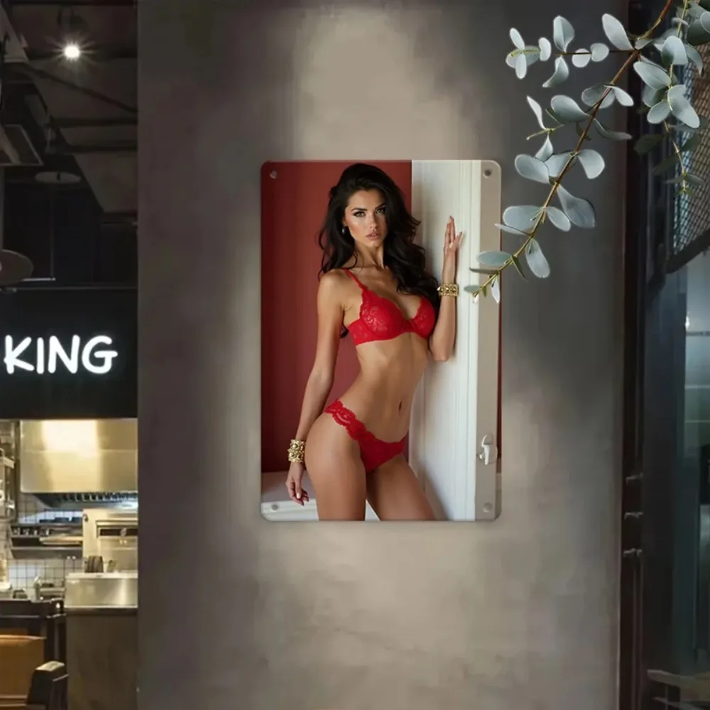 لوحة فنية جدارية حديدية قديمة (20 × 30 سم) - تصميم نسائي مثير مع نص "ملابس داخلية مثيرة وإغراء"، قطعة واحدة لديكور لا حاجة للطاقة #4