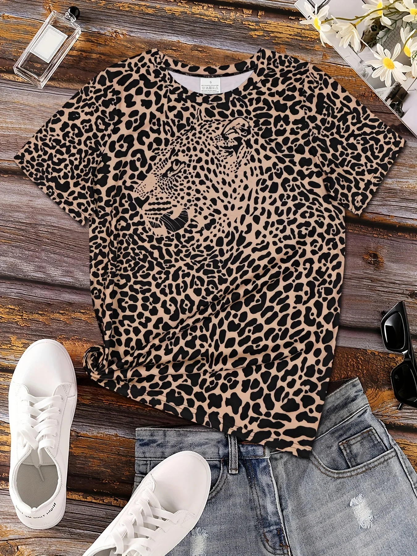 2026 Damen-T-Shirt mit Leopardenmuster, Vintage Y2K Cheetah-Grafik-T-Shirt, atmungsaktives, schnelltrocknendes Oberteil, lässige Kleidung für Urlaub, Büro und Alltag – Detail 4