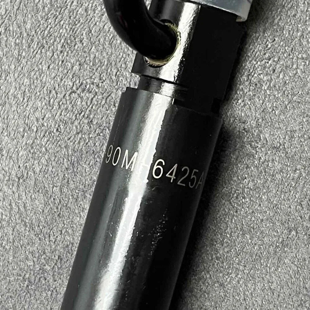 Original High Quality New For AKN-90M-6425A  DT466 Diesel Fuel Injectors AKN90M6425A