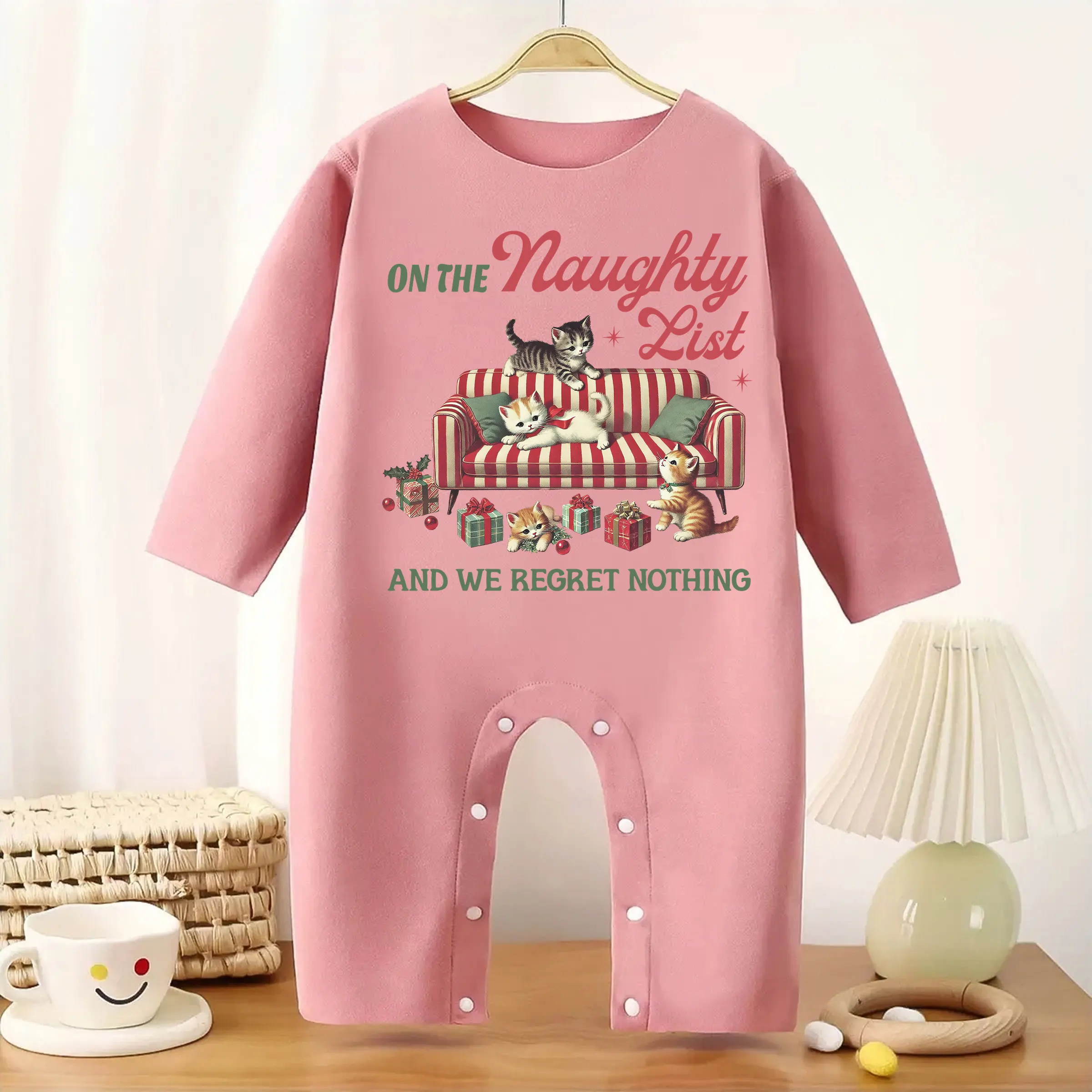 

MINISO The Cat Is Playing on The Sofa Baby Thickened Jumpsuit Infant Longsleeve Creeper Keep Warm for Height 60-90CM Baby Cloth