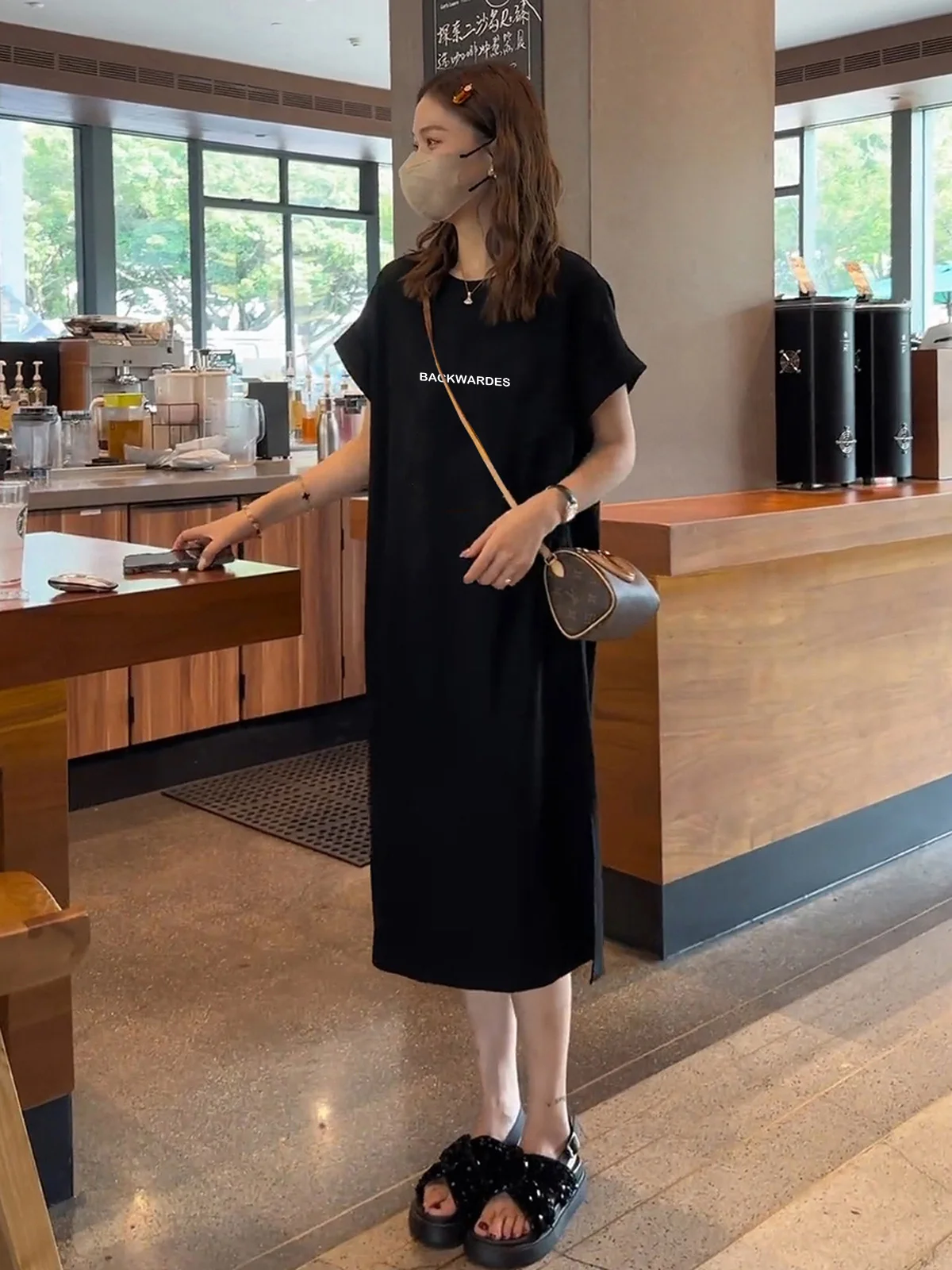 T-shirt Long ample et décontracté pour femmes, nouvelle Version coréenne, Design Sense, petite ence fendue, été 2025