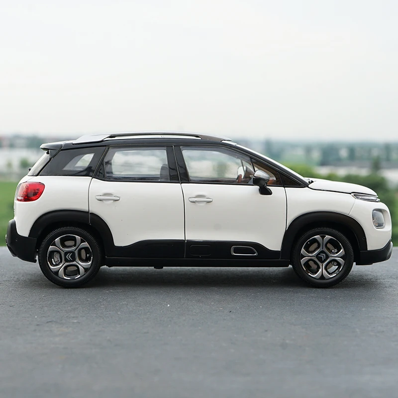 1:18 Scale Citroen C4 Aircross SUV Alloy Car Model Collection Ornaments