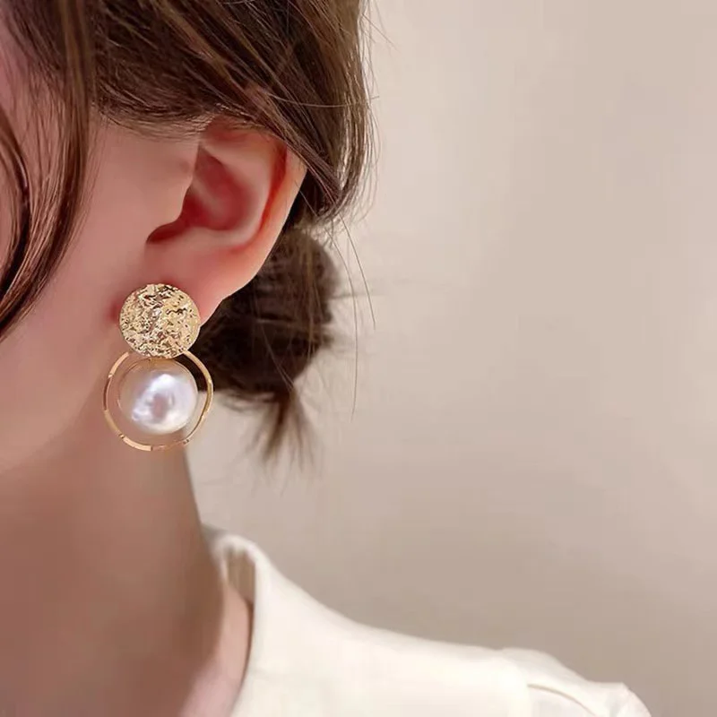 Irregular Round Large Pearl Hollowed Geometric Metal Earrings For Women Party Gift Fashion Jewelry Accessories