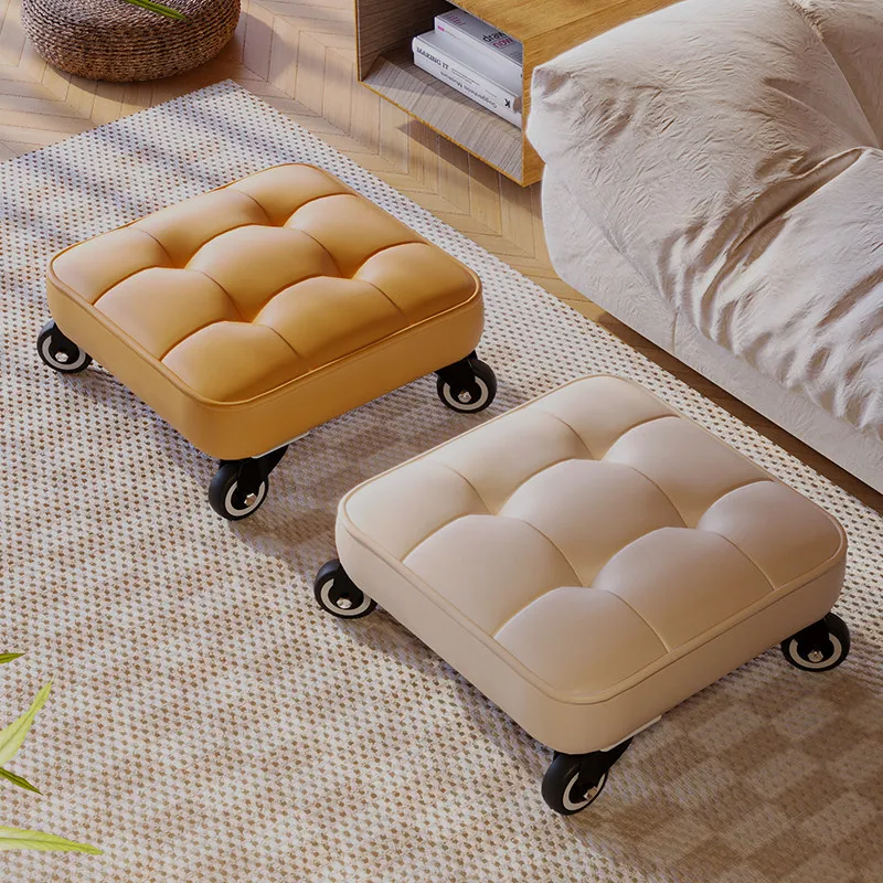 

Small Stool with Movable Universal Wheels, Low Stool for Home Living Room, Small Stool with Foot Pads, Small Chair