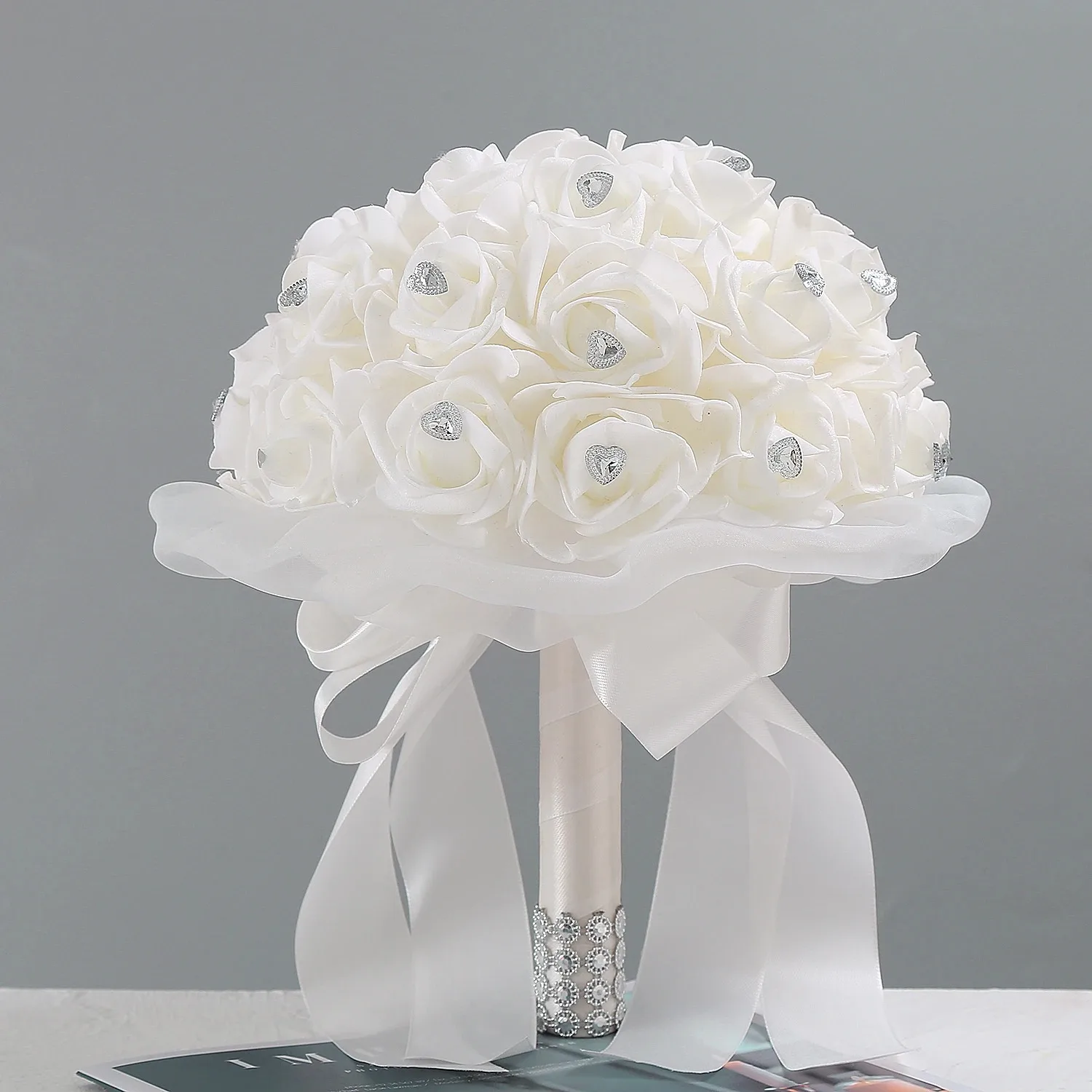 White PE Rose Bridal Bouquet, Artificial Hand Flower with Heart Rhinestone, Satin Ribbon, Bride Wedding Photography Prop
