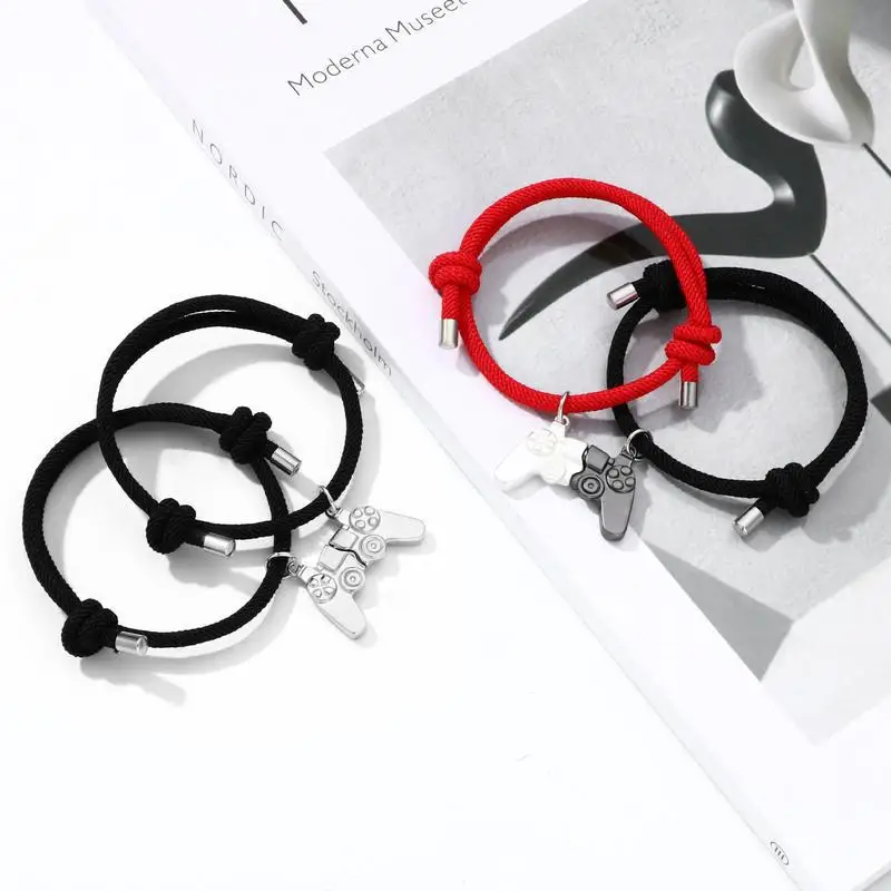 2Pcs/Set Couple's Magnetic Heart Bracelets Attract Hiphop Gamepad Pendant Bracelet For Women Men Birthday Valentine's Day Gift