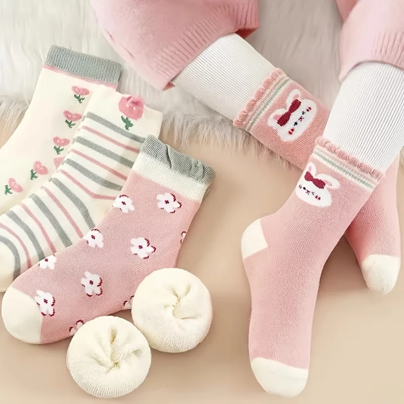 4 أزواج من الجوارب الدافئة السميكة للأطفال، جوارب حرارية مبطنة بالصوف الكرتوني اللطيف، جوارب شتوية مريحة لملابس الطقس البارد للأطفال