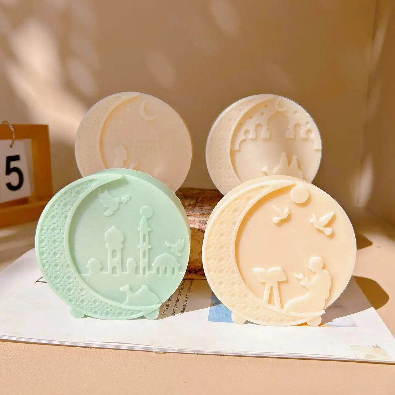

New Moon Silicone Mold for Ramadan Moon Candle Mold DIY Star Aromatherapy Candle Dropping Soap, Festival Artwork Home Decoration