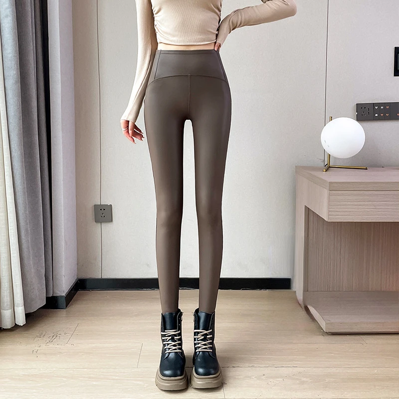 2024 Nieuwe Pu Leren Broek Vrouwen Kleding Bovenkleding Herfst Fluwelen Winddichte Kokerbroek Effen Buik Yoga Barbie Broek