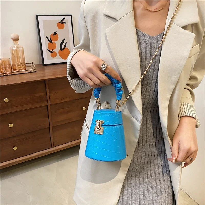 

Women's Stone Patterned Bucket Bag Fashionable Chain Shoulder Handbag Internet Famous Pleated Design Casual Tote