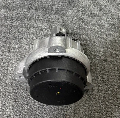 22116777365 Auto Parts Engine Front Bracket/floor Mat