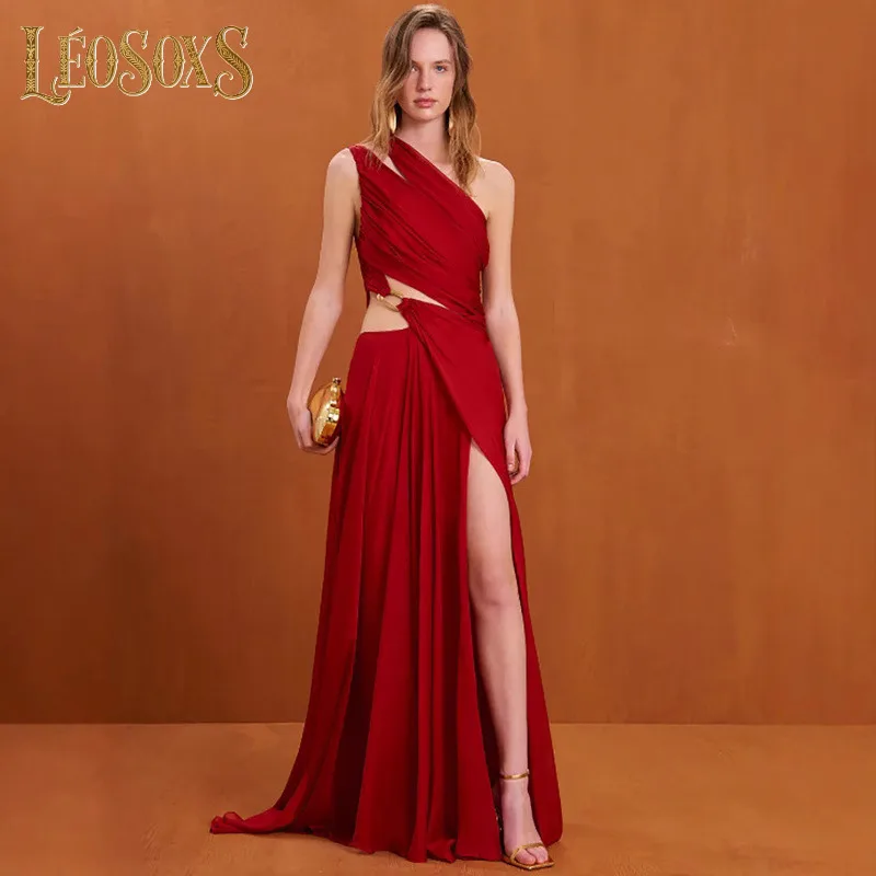 LEOSOXS 2025, Damen-Sommer-Berühmtheit, neues One-Shoulder-Cut-Out, geteiltes rotes Maxi-langes Kleid, elegantes Abend-Club-Partykleid