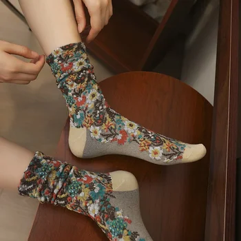 Chaussons thermiques rétro pour femmes, chaussettes brodées de fleurs 3D, vêtements de style Harajuku, articles vintage pour filles, ethnique drôle, pas cher, coréen