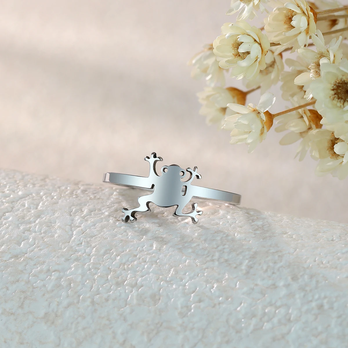Kinitial Funny Cool Style Stainless Steel Vivid Frog Ring For Women Men Birthday Party Jewelry Gift Trendy view 4