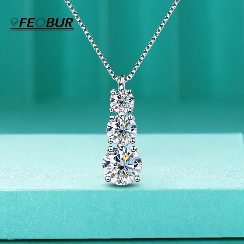 

FEOBUR 1.8 Carat Moissanite Necklace with Certificate 925 Sterling Silver 3 Stones Pendant Necklaces for Women Party Jewelry