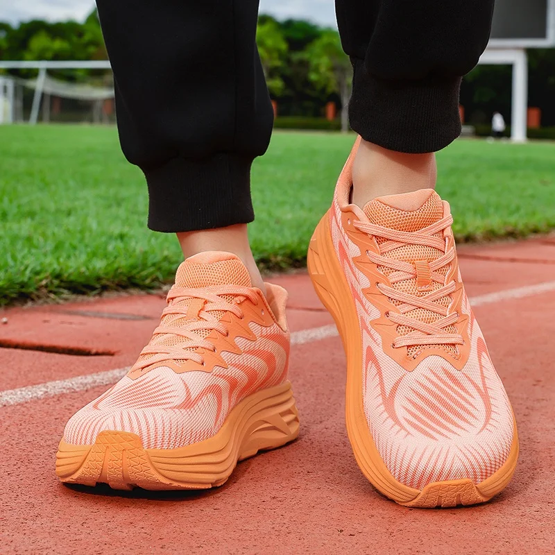 

Новая модная дышащая и удобная мужская обувь для бега с широким носком, уличная легкая и противоскользящая походная мужская обувь